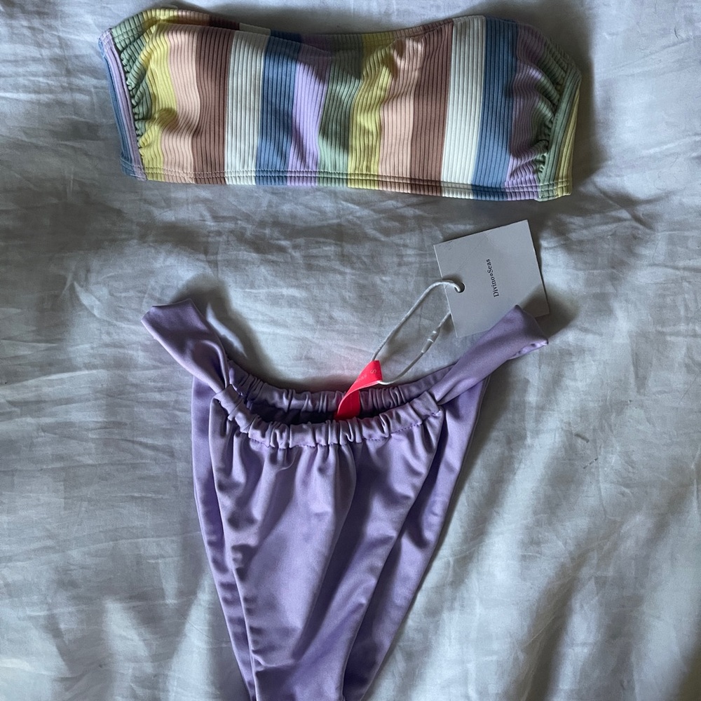 Divino seas bikini bottoms + target bikini top